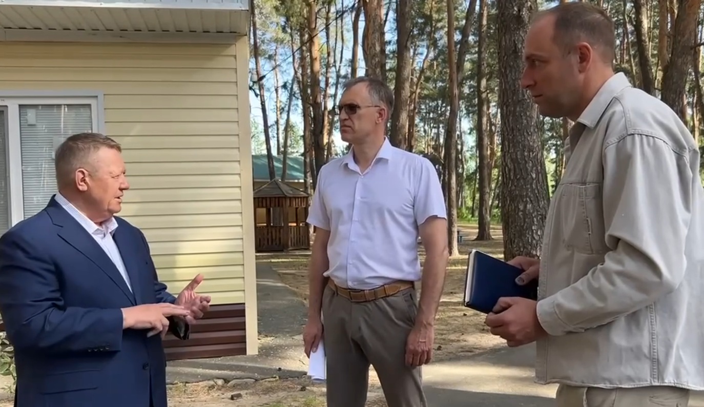 К лету в Саратовской области достроят новый корпус детского лагеря